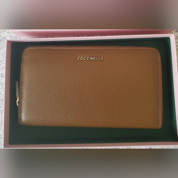 Coccinelle Large Metallic Soft Zip wallet, Tobacco (NWT) - Picture 2 of 7